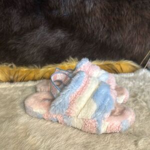 UGG slippers 3 (2675)